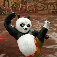 玻璃钢功夫熊猫雕塑，玻璃钢卡通雕塑
