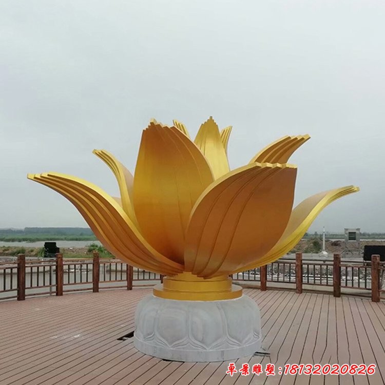 不锈钢金色荷花雕塑