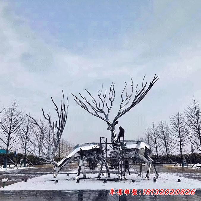 不锈钢大型几何鹿雕塑