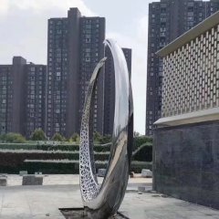 不锈钢广场抽象月亮雕塑