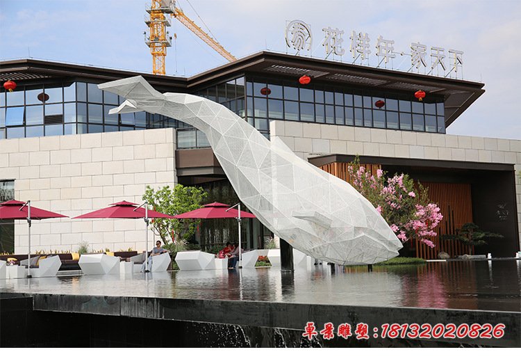 不锈钢几何鱼雕塑