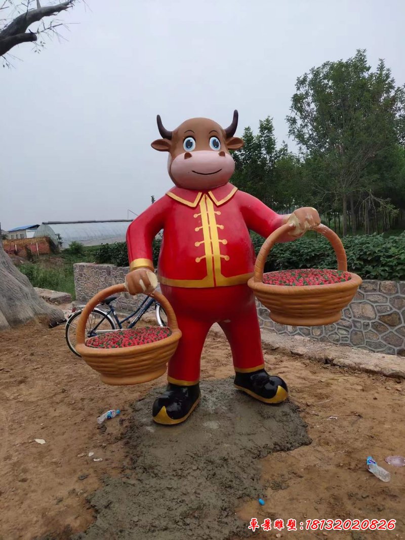 玻璃钢卡通造型牛雕塑